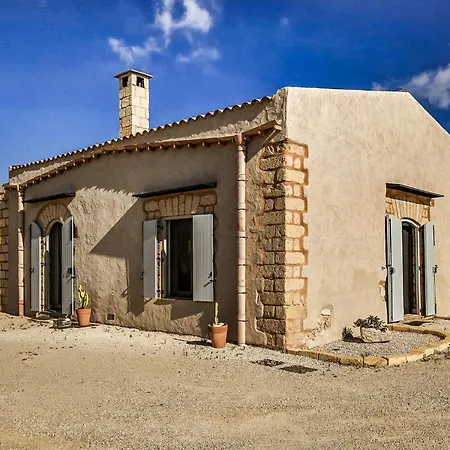 Awesome Home In Menfi Tatil Evi Menfi