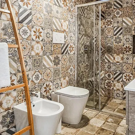 Awesome Home In Menfi Tatil Evi